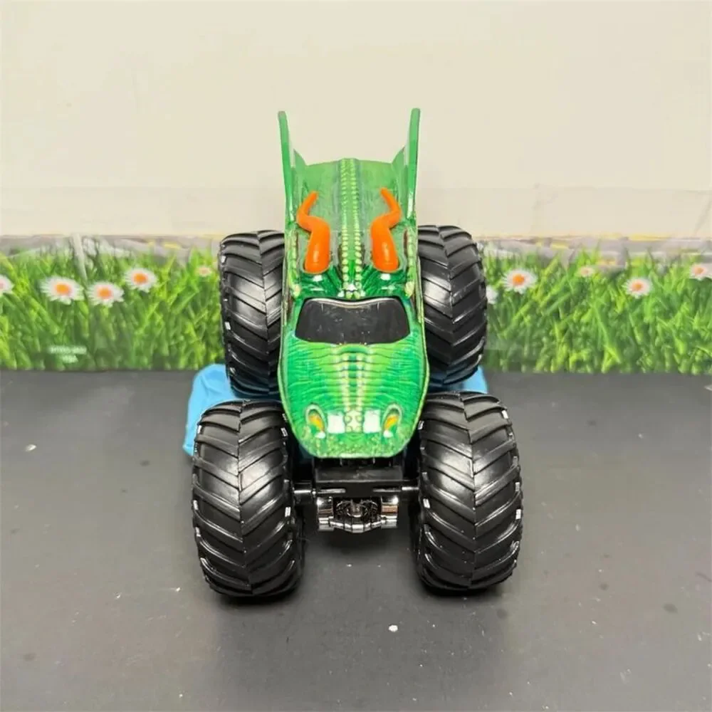 Custom Monster Jam Hot Wheels Dragon 1:64 Monster Truck Body Swap